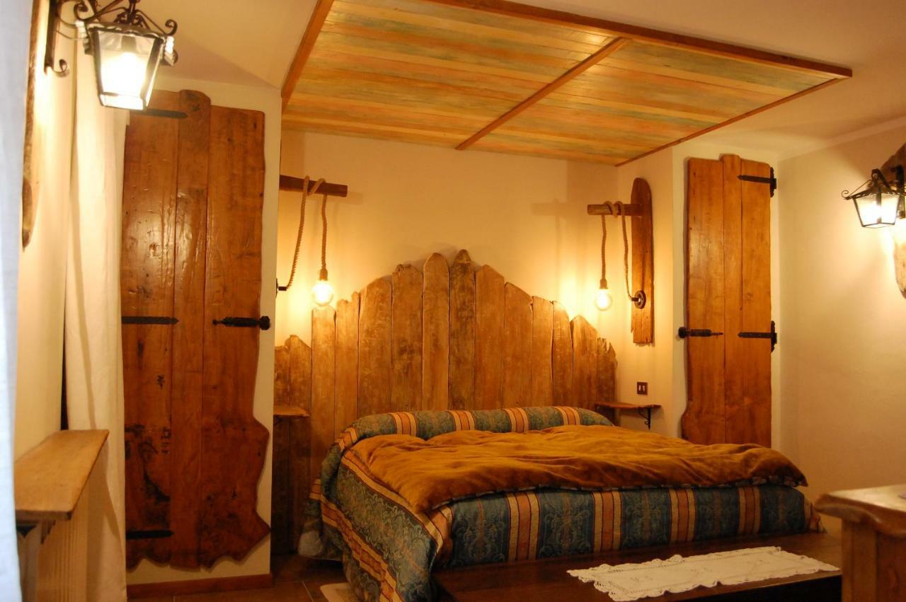 Agriturismo Countryhouse Le Giare 古比奥 外观 照片