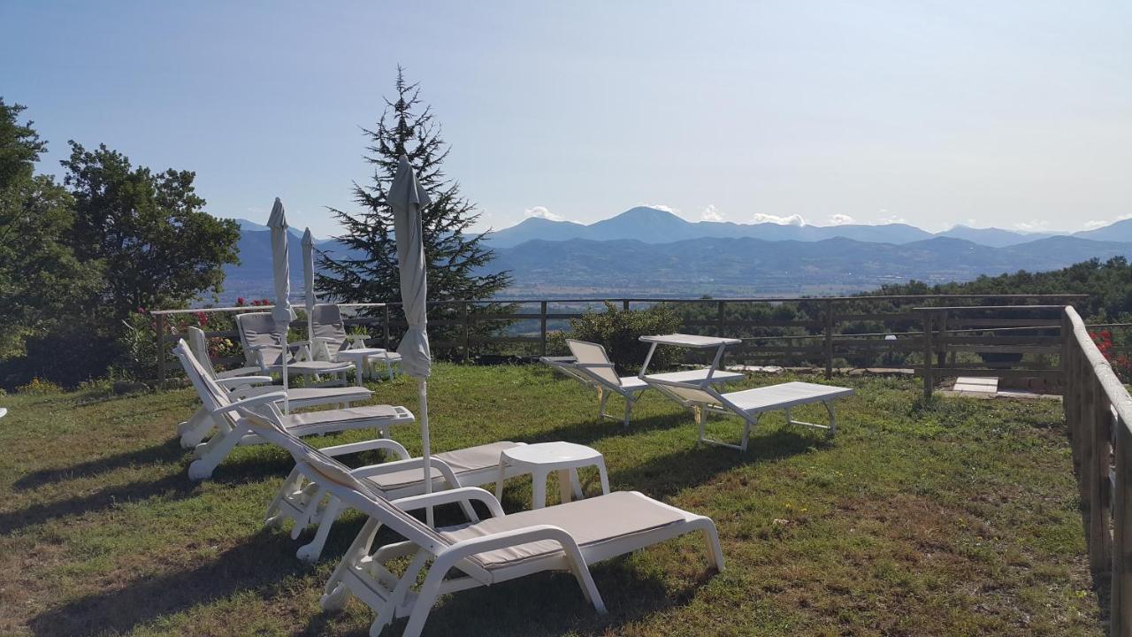 Agriturismo Countryhouse Le Giare 古比奥 外观 照片