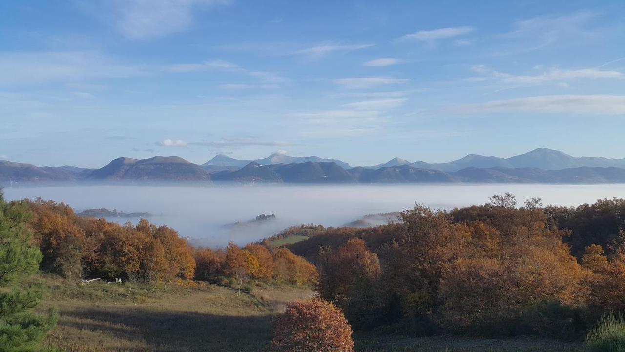 Agriturismo Countryhouse Le Giare 古比奥 外观 照片
